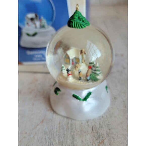 Hallmark bringing home the tree snow globe ornament Xmas - Picture 2 of 8